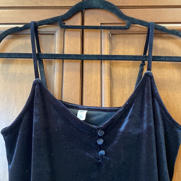 BP button velvet tank - Picture 2 of 4